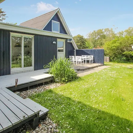 4 Bedroom Nice In Samso *
