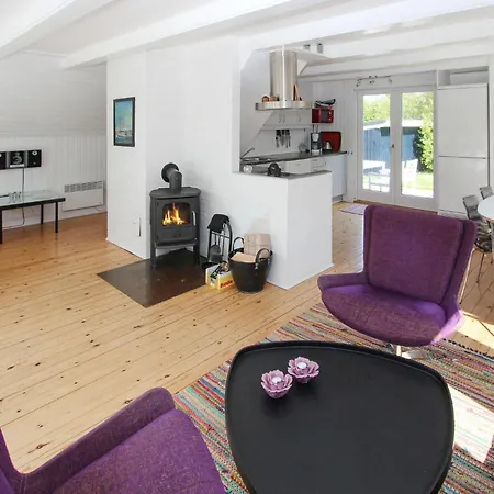 4 Bedroom Nice In Samso Onsbjerg